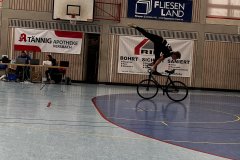 UwNV7tZrR-Of4XuThcF-NQ