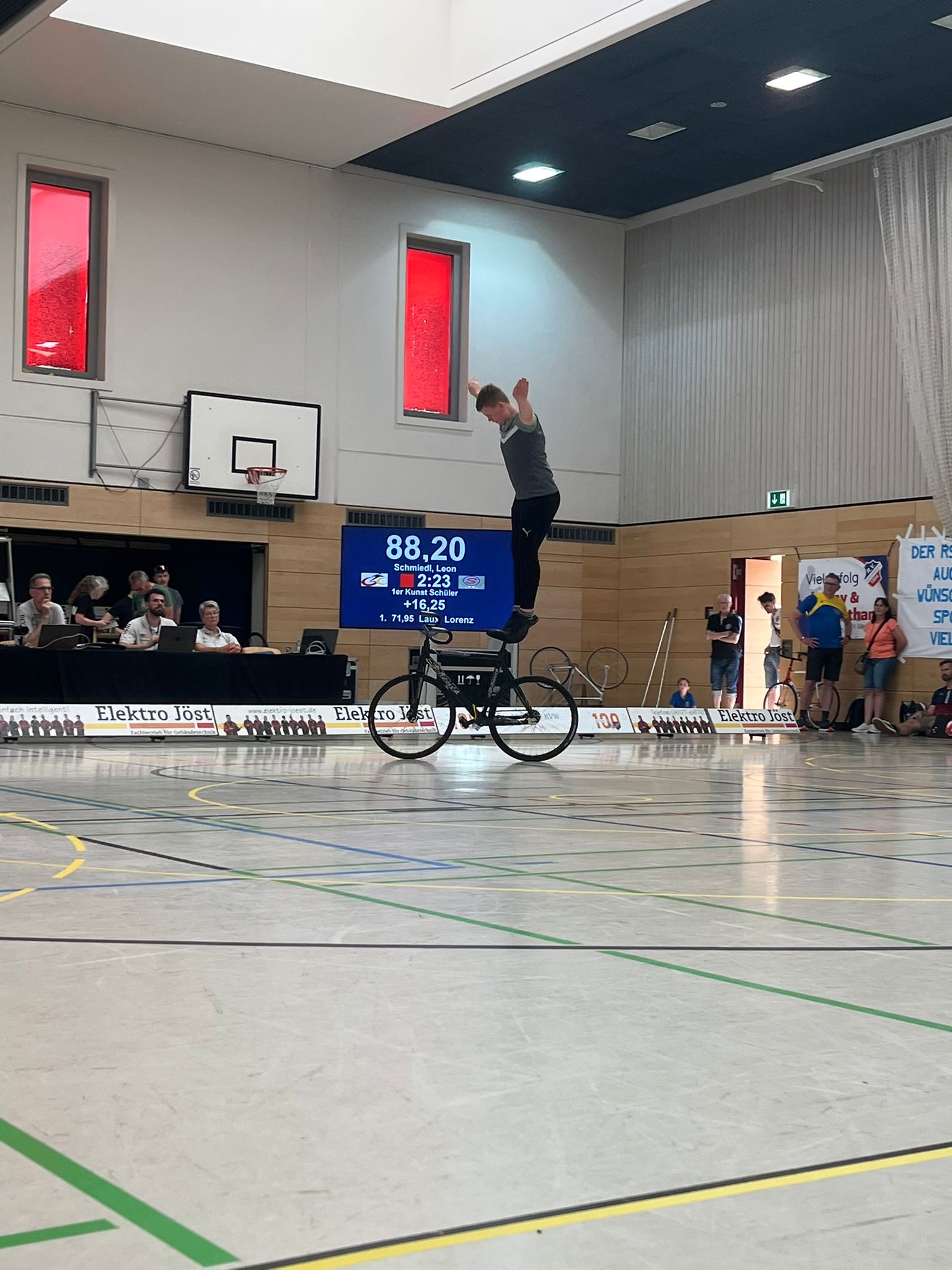 5a74f4d7-a773-4ce3-9ebb-e573b1eaebe3